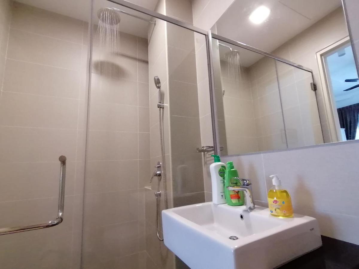 99 négyzetméteres, 2 hálószobás Apartman 2 fürdőszobával Melaka városközpont területén Kültér fotó
